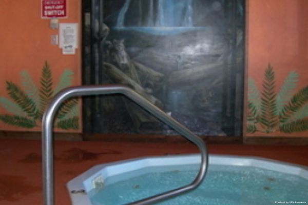 The Redwood Riverwalk Hotel (Fortuna)